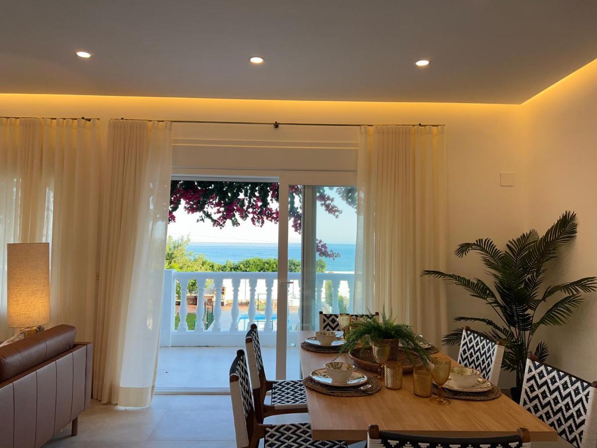 Angeles Beach II By Ele Apartments เบเลซ-มาลากา ภายนอก รูปภาพ